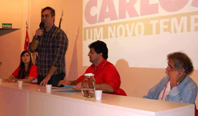 Denis Andia fala em congresso realizado em São Carlos