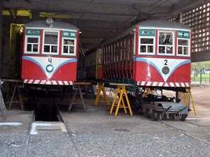 Carroceria dos bondes está em hangar na Lagoa do Taquaral (Foto: Fernando Pacífico /G1) Após atraso de 4 meses, bondinho do Taquaral volta a operar em outubro