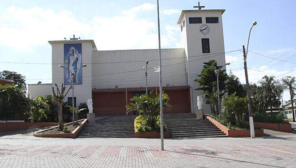 Servente é preso por tráfico na Vila Real em frente à igreja Matriz