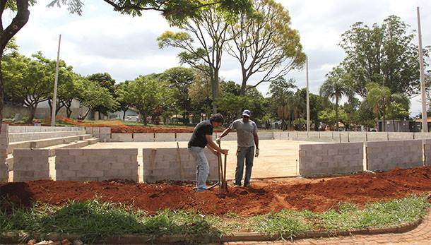 Quadras esportivas do Pq. Ortolândia e Pq. Perón têm obras adiantadas Quadras esportivas do Pq. Ortolândia e Pq. Perón têm obras adiantadas e devem ser entregues até dezembro de 2013