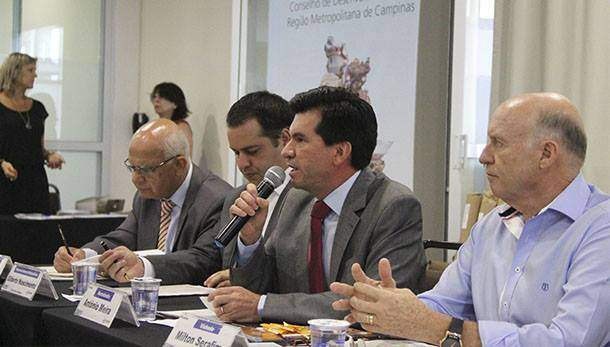 Prefeito defende, no Conselho da RMC, revisão de proposta do Estado na implantação do Corpo de Bombeiros em Hortolândia Prefeito defende, no Conselho da RMC, revisão de proposta do Estado na implantação do Corpo de Bombeiros em Hortolândia