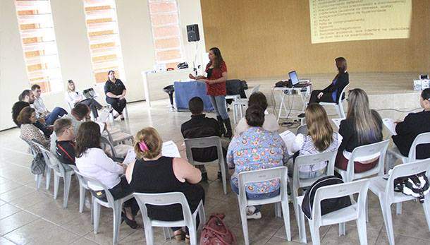 Servidores de Finanças realizam curso para aperfeiçoar atendimento ao contribuinte Servidores de Finanças realizam curso para aperfeiçoar atendimento ao contribuinte