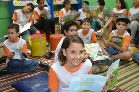 alunos-municipais-livros