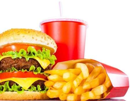 lanches-comidas-refrigerantes-batatas-fritas