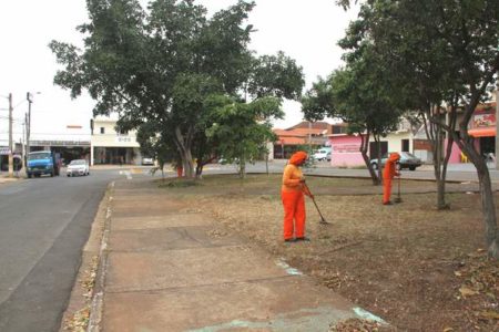 limpeza_ruas_jardim-everest