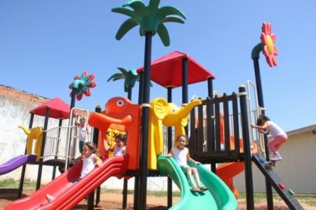 novos-brinquedos-parque-escolas-criancas-diversao