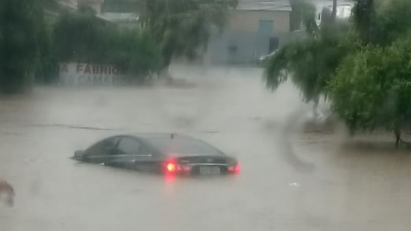 carro enchente