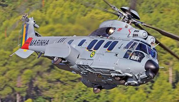 Helicoptero da Marinha Cai